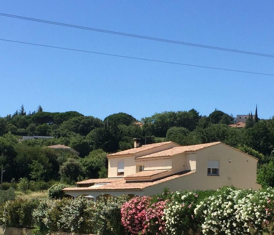 Apartmán Mas Jasmin Rochefort-du-Gard Exteriér fotografie